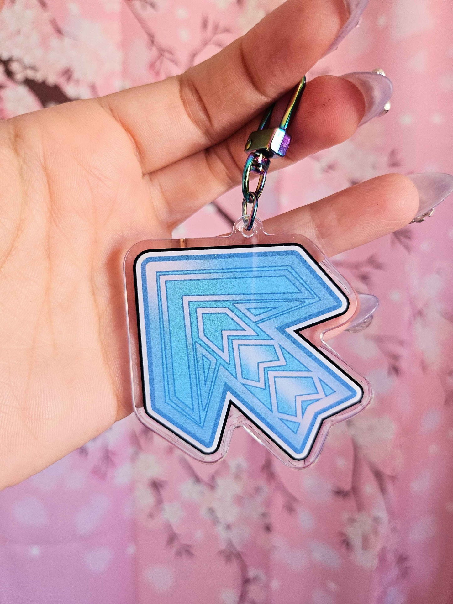 Pump Single Arrow Charm